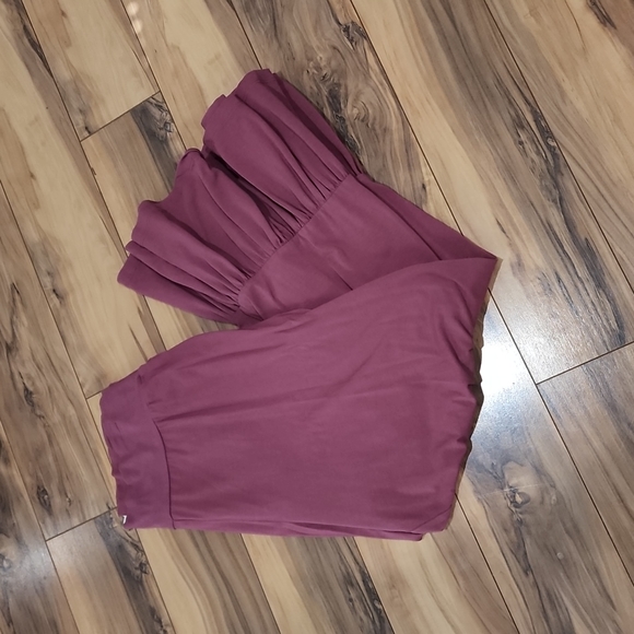 Matilda Jane Pants - Matilda Jane XL Capri Ruffles only wore a few times